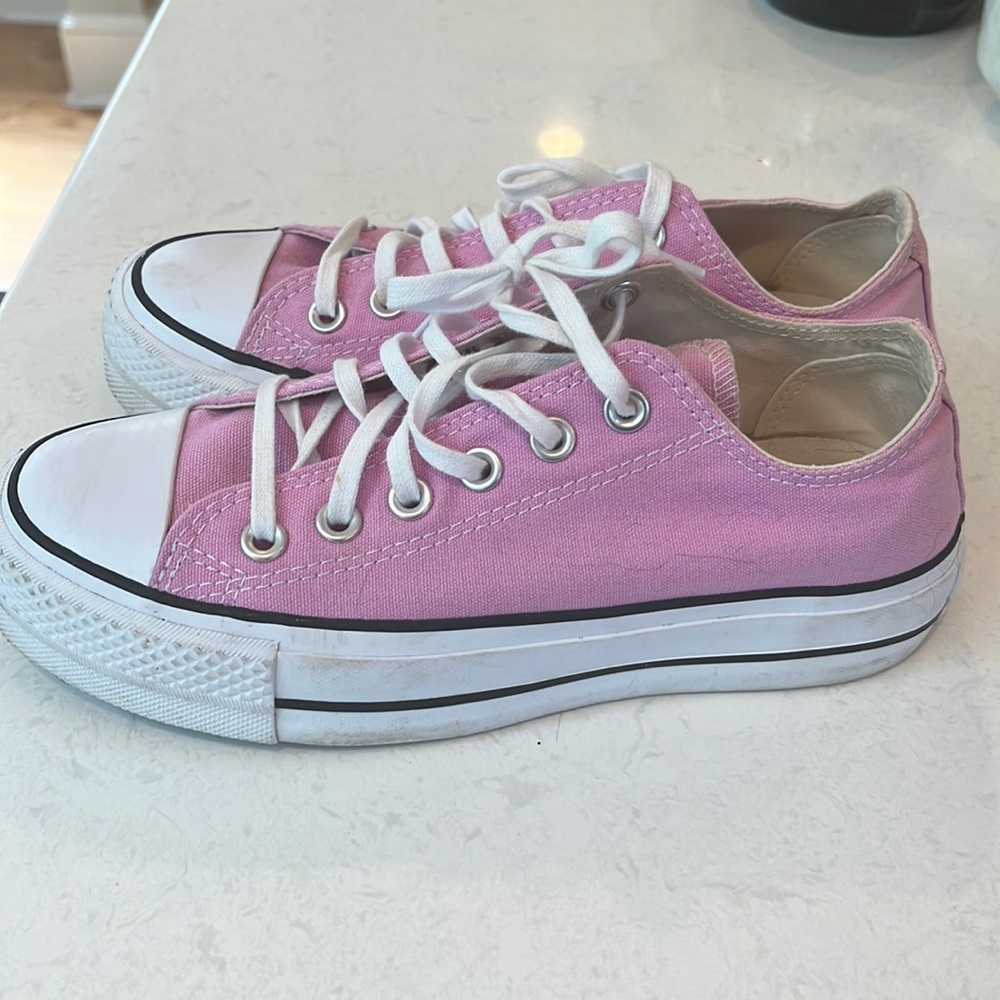 Converse Chuck Taylor All-Star Lift Platform Sneakers